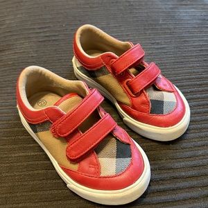 Burberry kids Velcro shoes size 23 EUR preowned